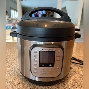Like New! Instant Pot!